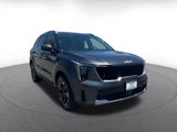 Used 2024 Kia Sorento S image 3