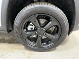 Used 2025 Jeep Grand Cherokee L Limited w/ Luxury Tech Group II image 6