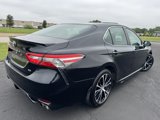 Used 2018 Toyota Camry SE image 5