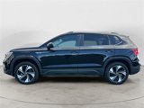 Certified 2024 Volkswagen Taos SE image 2