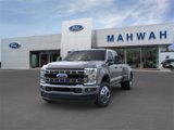 New 2025 Ford F450 XLT image 2