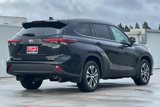 Used 2024 Toyota Highlander XLE image 3