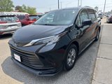 Used 2022 Toyota Sienna LE image 3