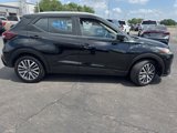 Used 2021 Nissan Kicks SV image 2