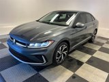 Certified 2025 Volkswagen Jetta SEL image 3