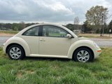 Used 2009 Volkswagen Beetle S image 4