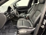 Used 2025 Porsche Macan image 5