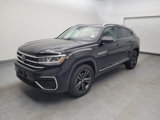 Used 2020 Volkswagen Atlas Cross Sport SE w/ Panoramic Sunroof Package image 2