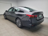 Used 2023 Nissan Altima 2.5 SV image 5