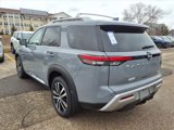 New 2025 Nissan Pathfinder Platinum image 5
