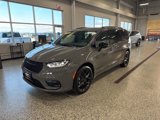 New 2025 Chrysler Pacifica Limited image 2