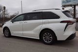 Used 2021 Toyota Sienna XLE image 6