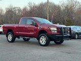 Used 2019 Nissan Titan SV image 3