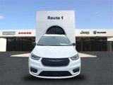 New 2026 Chrysler Pacifica Select image 2