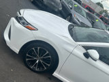 Used 2020 Toyota Camry SE image 4