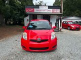 Used 2011 Toyota Yaris 4-Door Hatchback image 2