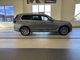 Used 2025 BMW X7 xDrive40i image 4