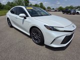 Used 2025 Toyota Camry SE image 3
