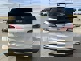 Used 2024 Chevrolet Equinox LT image 3