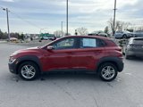 Used 2023 Hyundai Kona SE image 4