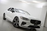 Certified 2025 Volvo S60 B5 Core image 3