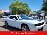 Used 2019 Dodge Challenger SXT image 3