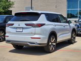 New 2025 Mitsubishi Outlander SE image 4