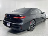 New 2025 BMW i7 M70 image 4