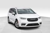 Used 2023 Chrysler Pacifica Touring image 2