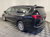 New 2026 Chrysler Pacifica Select image 4