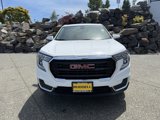 Used 2024 GMC Terrain SLE image 2