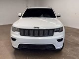Used 2017 Jeep Grand Cherokee Altitude image 4