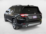 Certified 2023 Honda Pilot Elite image 3