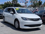 Used 2023 Chrysler Voyager LX image 4