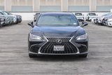 Used 2024 Lexus ES 300h w/ Premium Package image 2