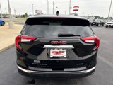 Used 2024 GMC Terrain SLT image 4