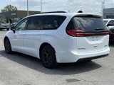 New 2025 Chrysler Pacifica Select image 5
