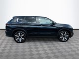 New 2025 Mitsubishi Outlander SE image 4