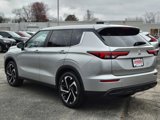 Used 2022 Mitsubishi Outlander ES image 3