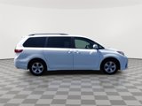 Used 2020 Toyota Sienna LE image 2