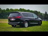 New 2025 Chrysler Pacifica Select image 4
