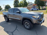 Used 2018 Toyota Tacoma TRD Off-Road w/ Technology Package image 3