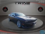 Used 2022 Dodge Challenger GT image 2