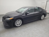 Used 2020 Toyota Camry XLE image 2