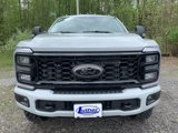 New 2025 Ford F350 XLT image 3