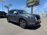 New 2025 Nissan Pathfinder Platinum image 1
