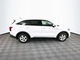 Used 2023 Kia Sorento LX image 4