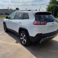 Used 2019 Jeep Cherokee Limited image 3