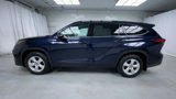 Certified 2022 Toyota Highlander LE image 5