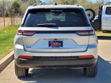 New 2025 Jeep Grand Cherokee Altitude image 4
